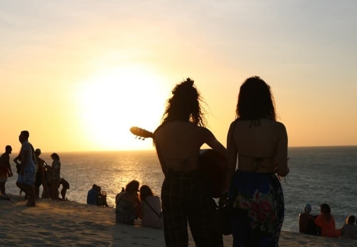 Combo 4: 3 transfers + 1 passeio, Rota das Emoções